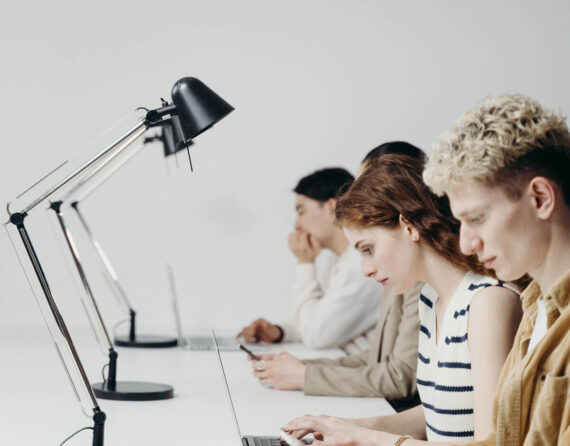 service-17 service-17